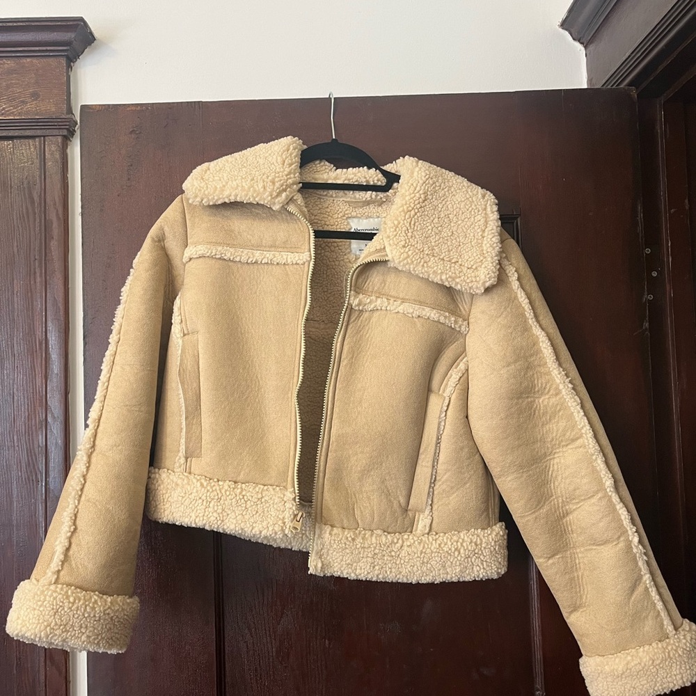 Abercrombie & Fitch Tan Sherpa Jacket